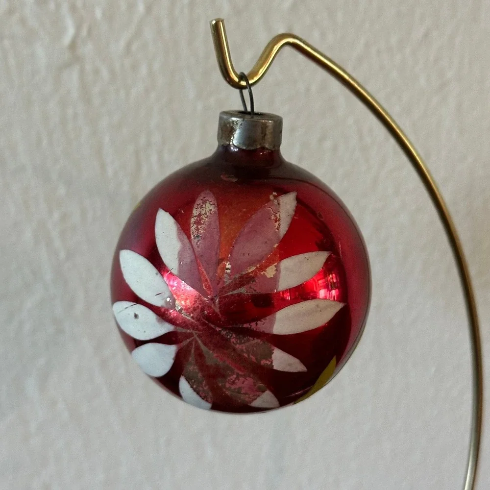 Vintage Heim Glass Christmas Ornament Hand Painted White Green Leaves 2.5'' READ